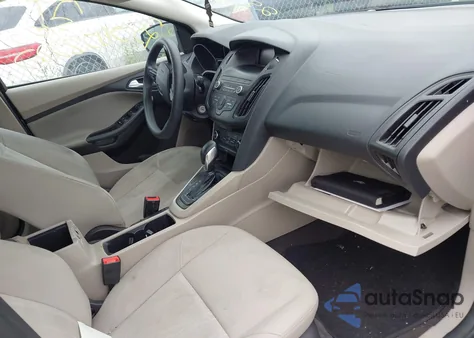 2018 Ford Focus Se z USA, uszkodzony, nr VIN 1FADP3F29JL279784